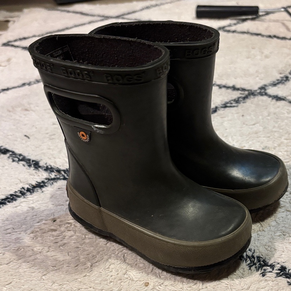 Bogs Kids Rain Boots - Dark Green and Tan